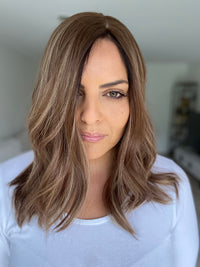 ANNA - Light brown w/ blonde highlights - Hair Topper (8x8 cap / 14-16")