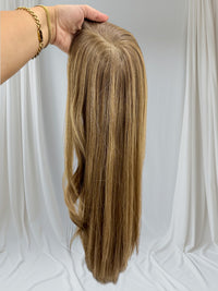 ANNA - Light brown w/ blonde highlights - Hair Topper (8x8 cap / 21-23")